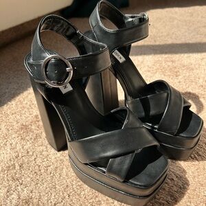 Steve Madden Charmed Pumps